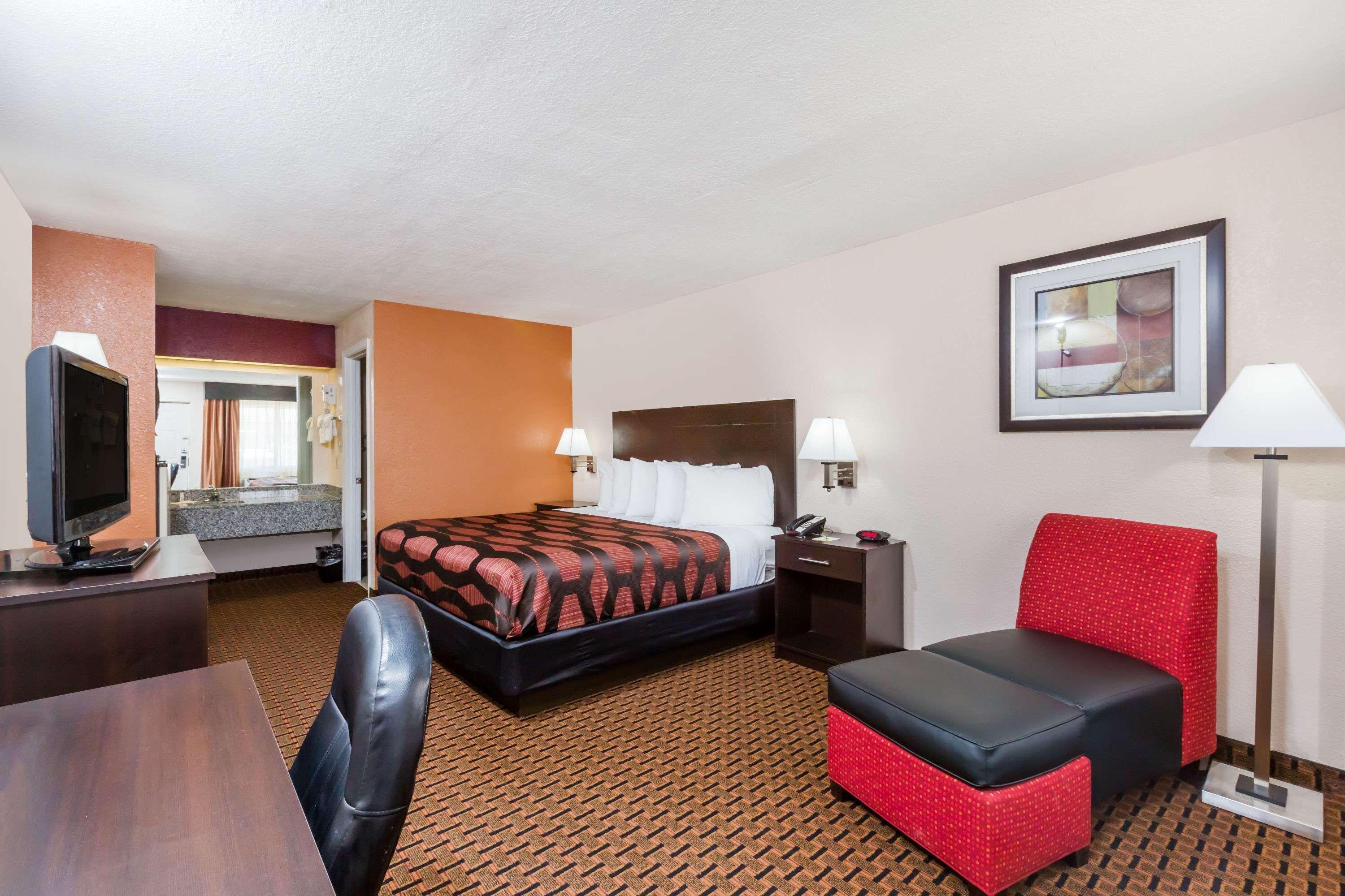 Days Inn By Wyndham Pearl/Jackson Airport Exterior photo